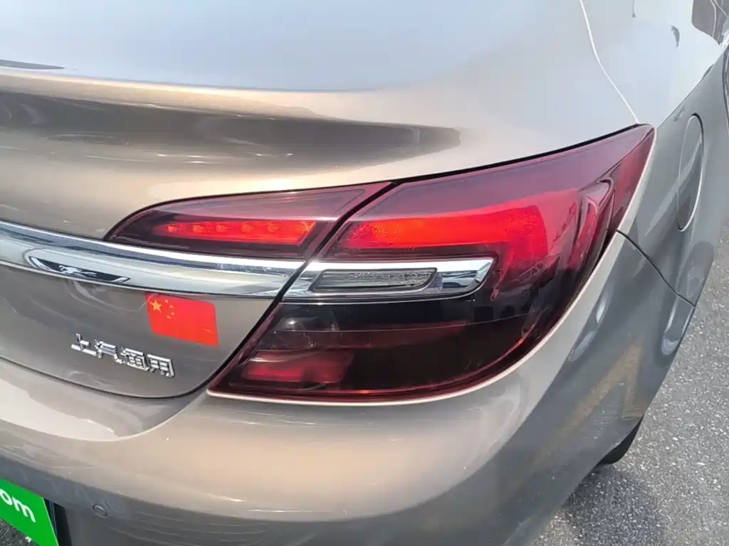 Buick Regal — миниатюра 8