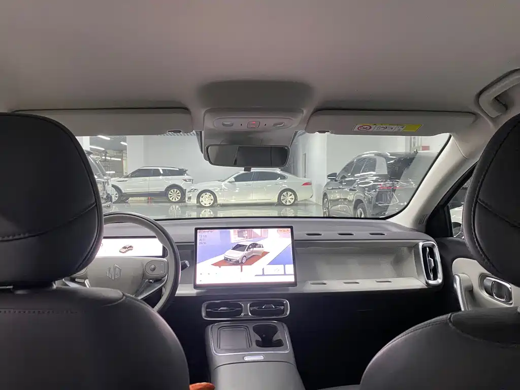 Leapmotor Leapmotor B01 — миниатюра 6
