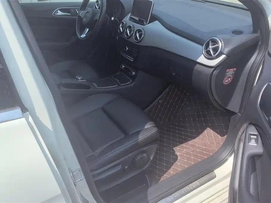 Mercedes-Benz B-Class B 2015 B 200 Fashion