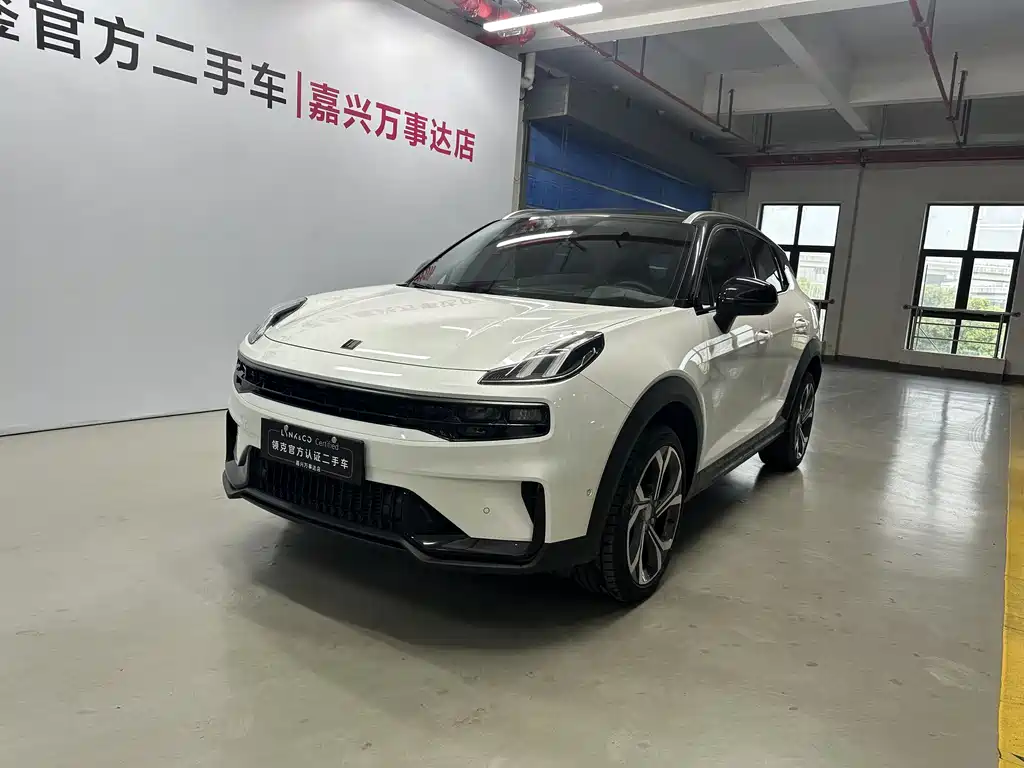 Lynk & Co 06 2023