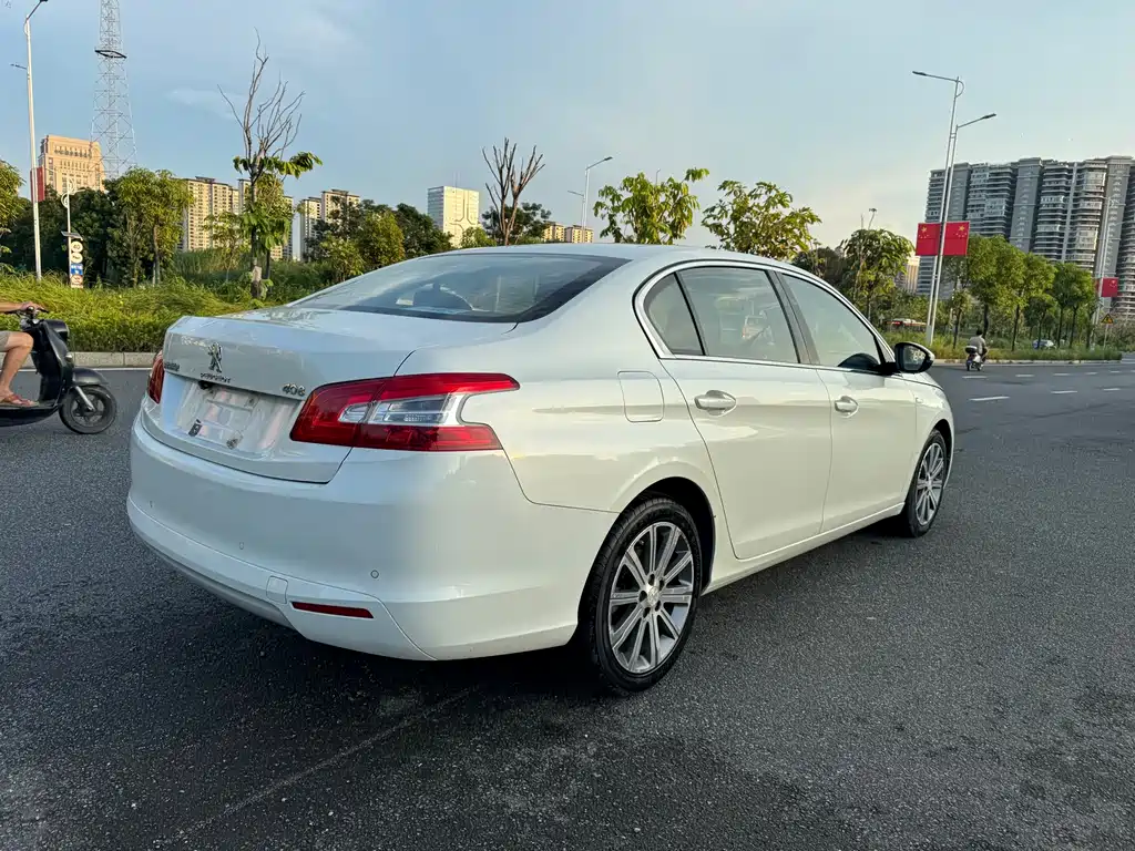 Peugeot 408 — миниатюра 7