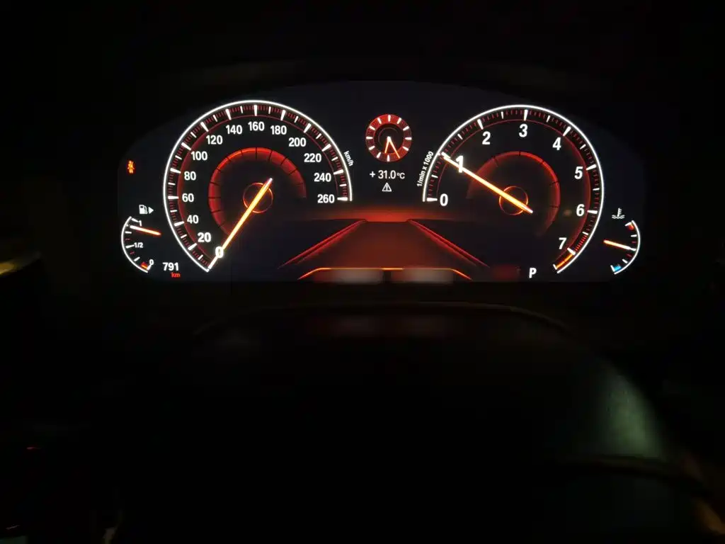 BMW 5 Series — миниатюра 4