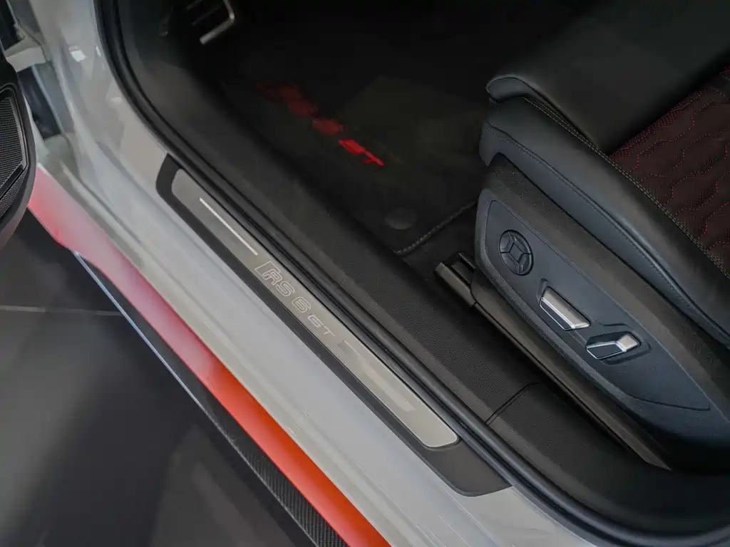 Audi RS 6 — миниатюра 15