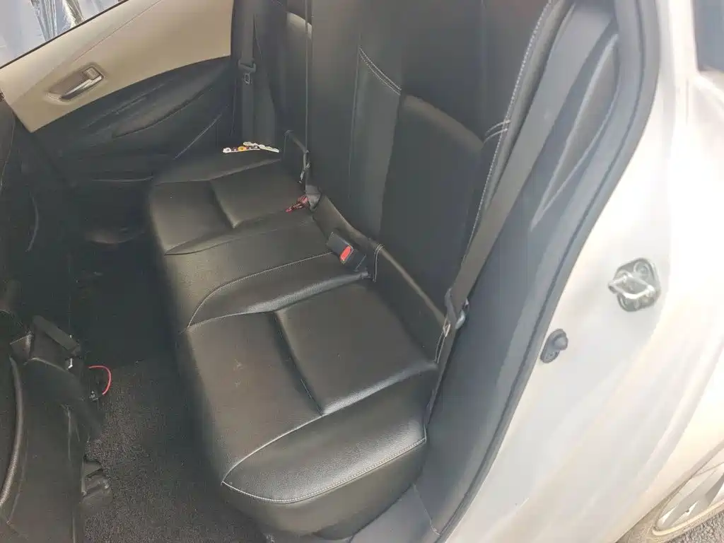Toyota Corolla — миниатюра 13