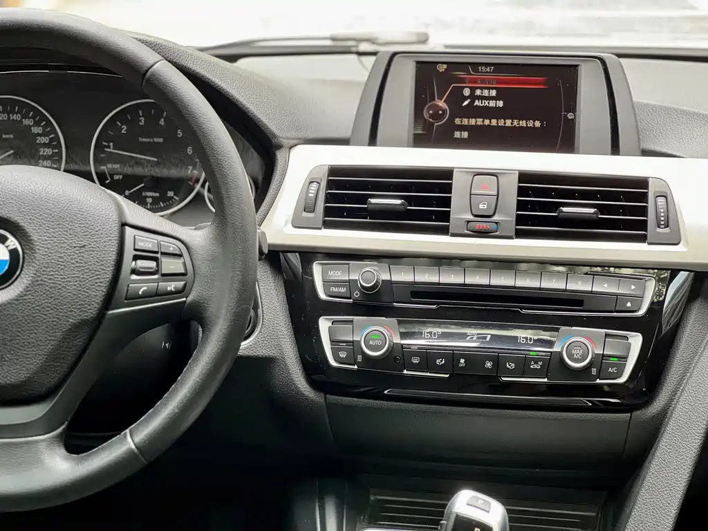 BMW 3 Series — миниатюра 7