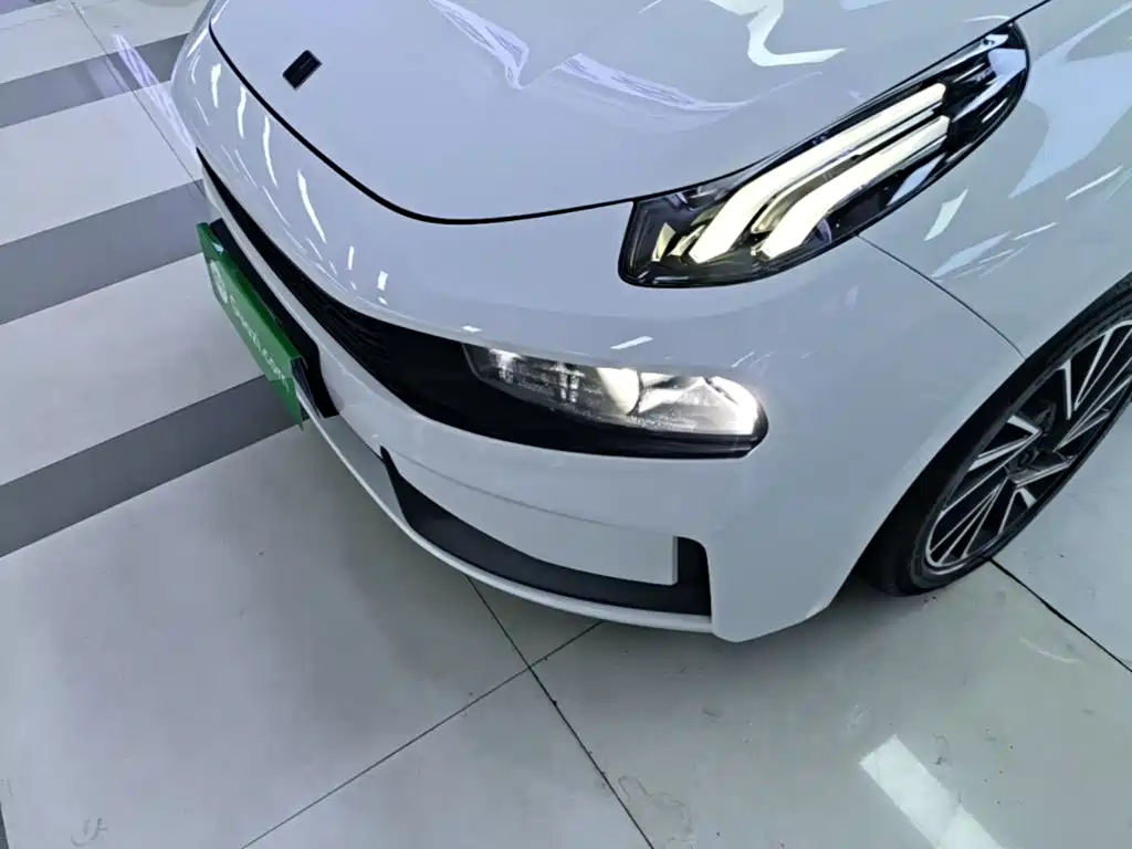 Lynk & Co 03 — миниатюра 24