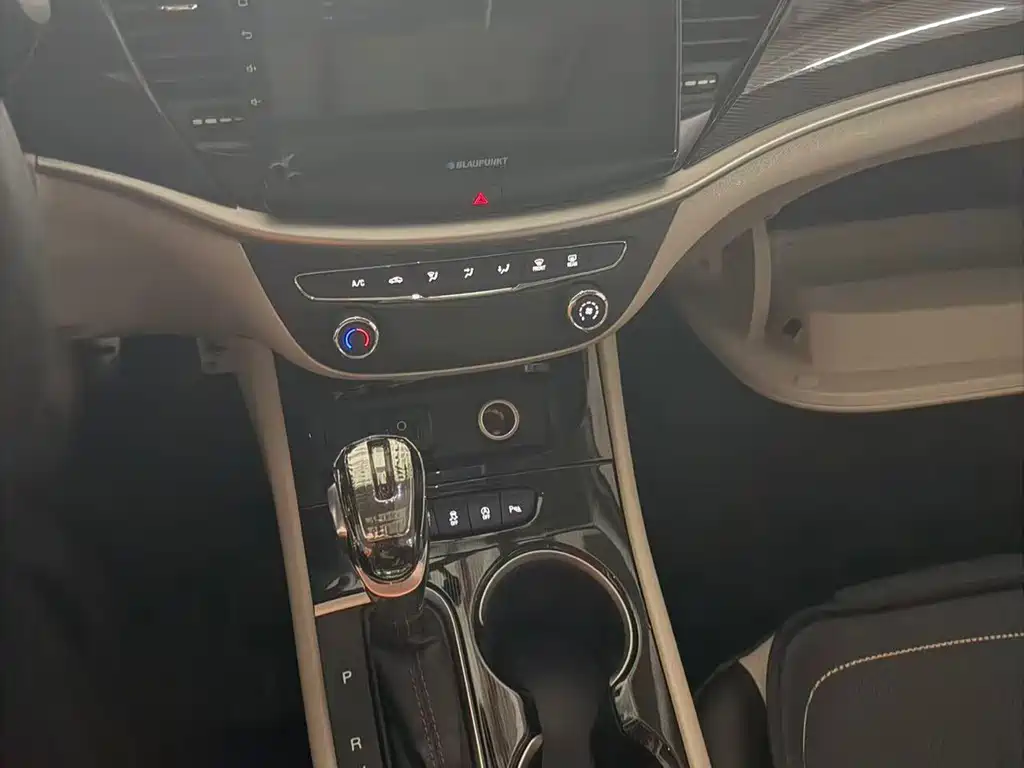 Buick Verano — миниатюра 7