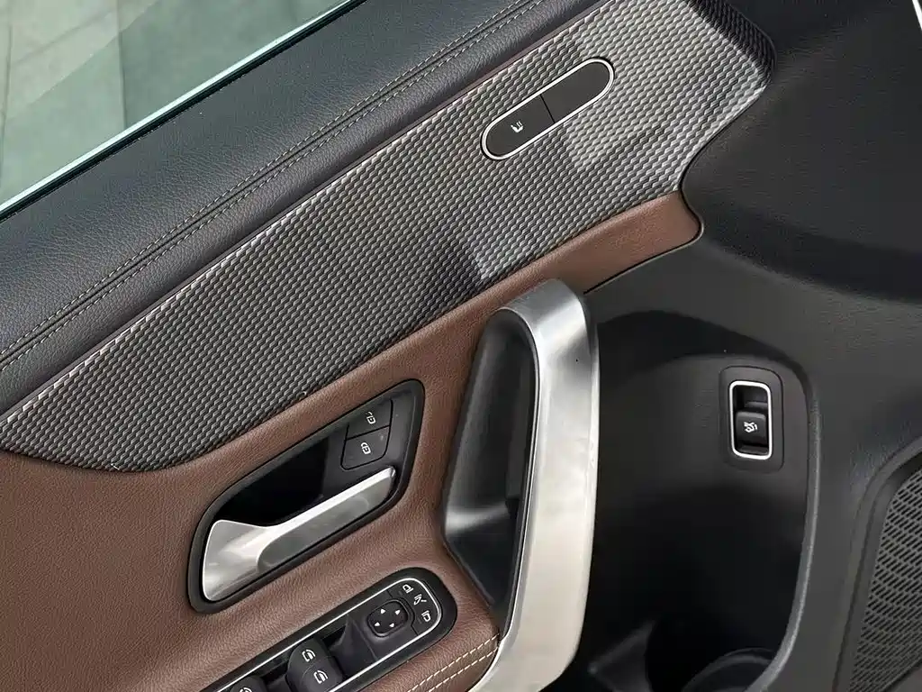 Mercedes-Benz A-Class — миниатюра 16