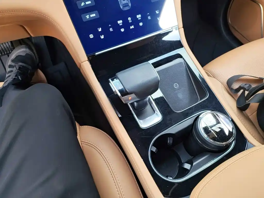 Li Auto Li ONE — миниатюра 14