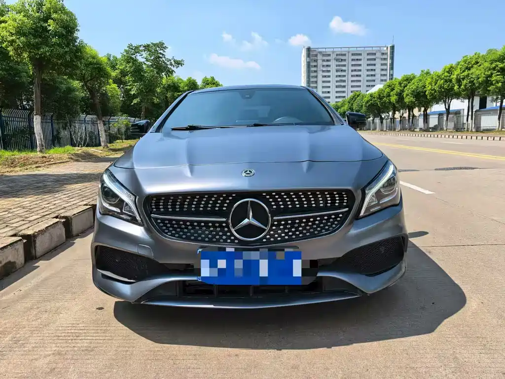 MERCEDES-BENZ CLA