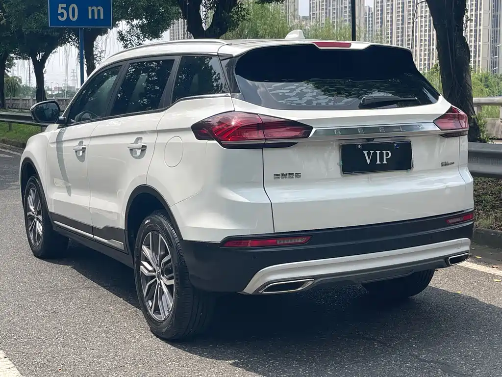 Geely Boyue — миниатюра 11