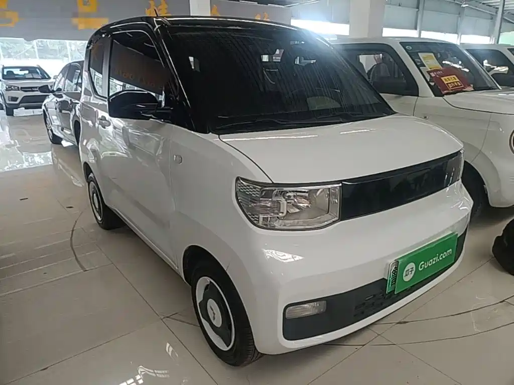 Wuling MINIEV — миниатюра 4