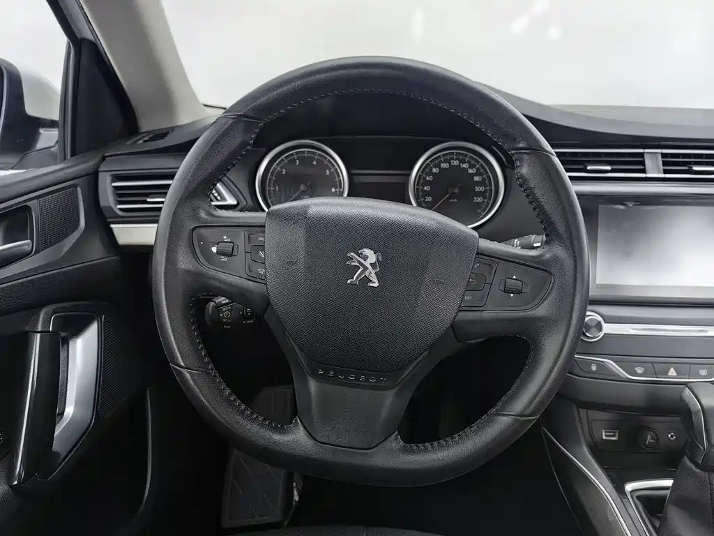 Peugeot 408 — миниатюра 11