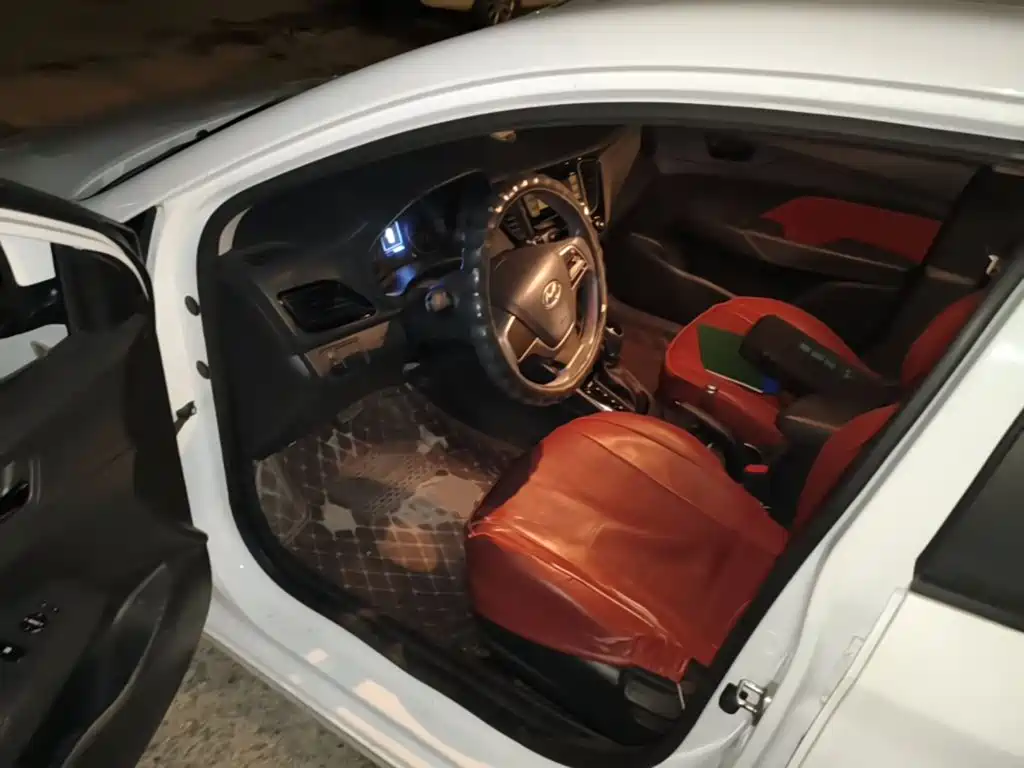 Hyundai Verna — миниатюра 16