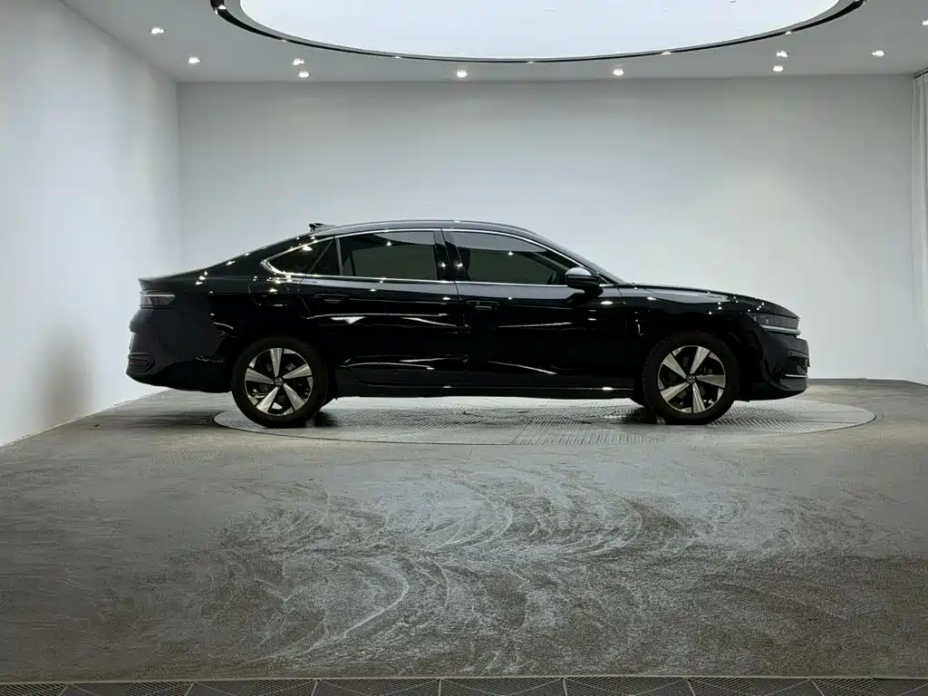 Volkswagen Magotan — миниатюра 5