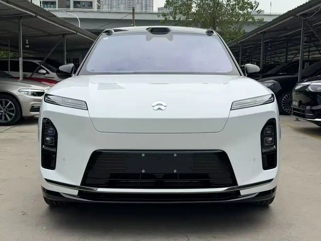 NIO ES8 — миниатюра 2