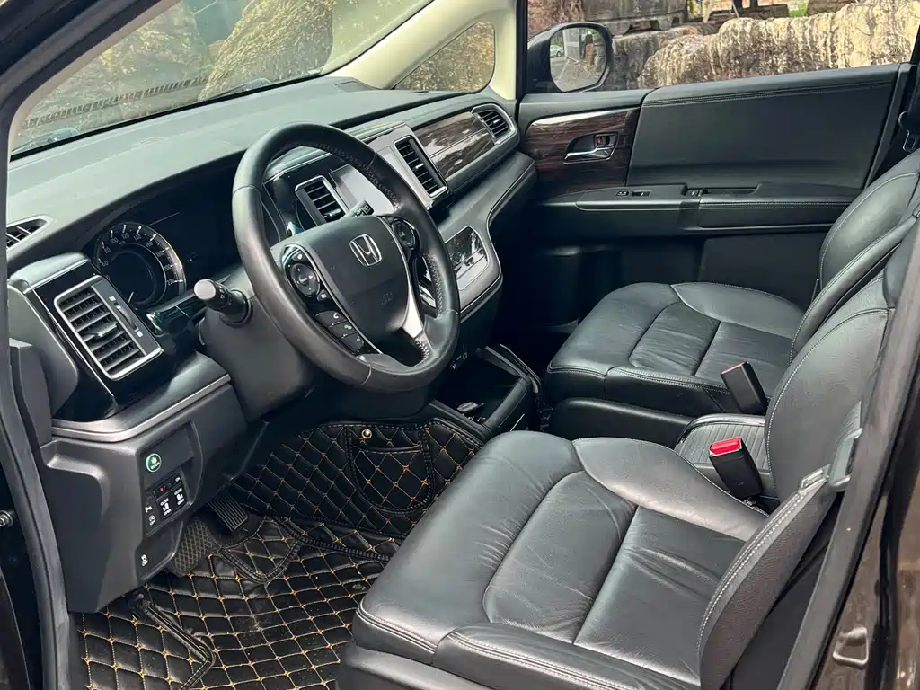 Honda Elysion — миниатюра 9