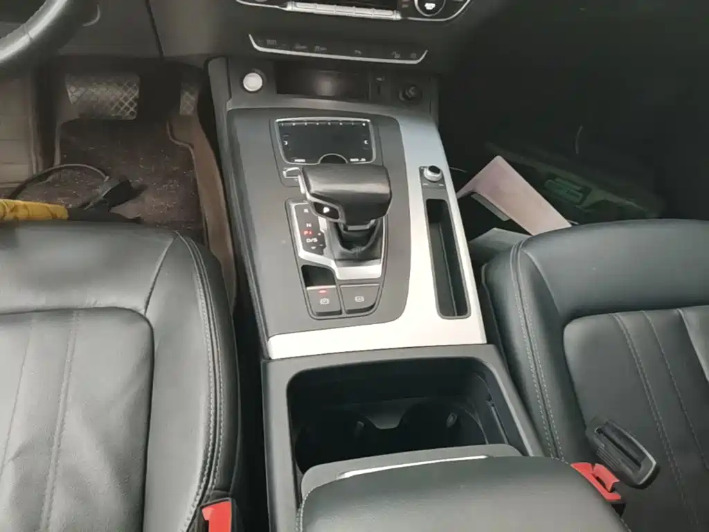 Audi Q5L — миниатюра 14