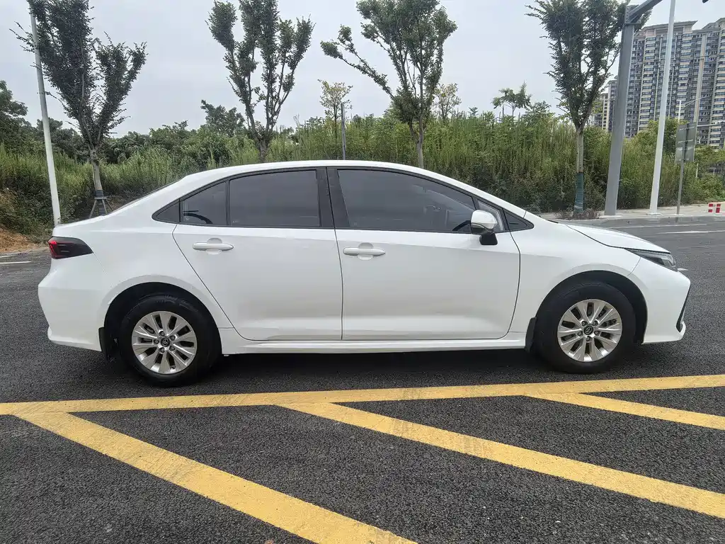 Toyota Corolla — миниатюра 4