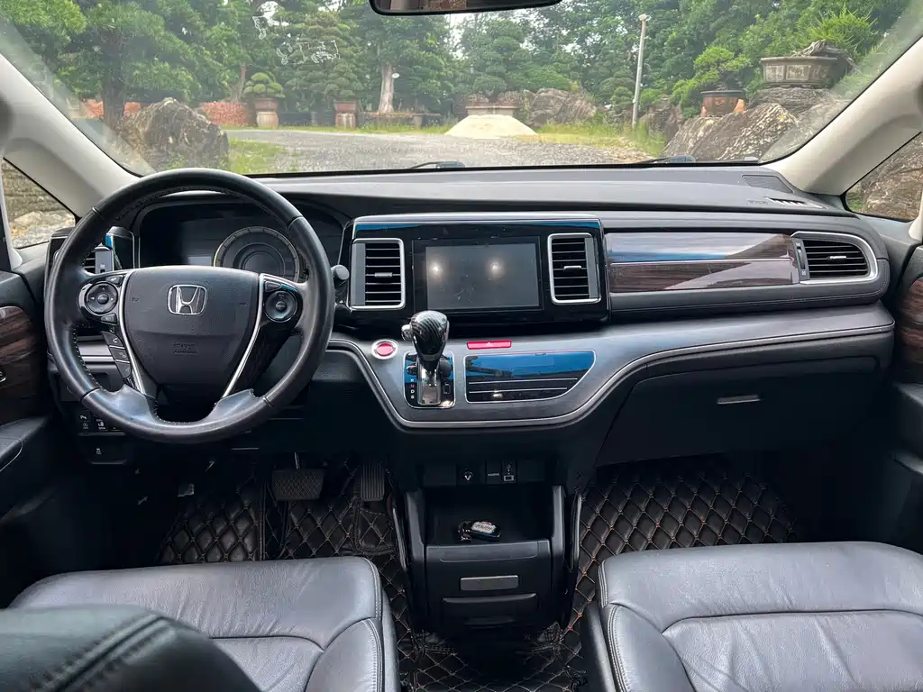 Honda Elysion — миниатюра 15