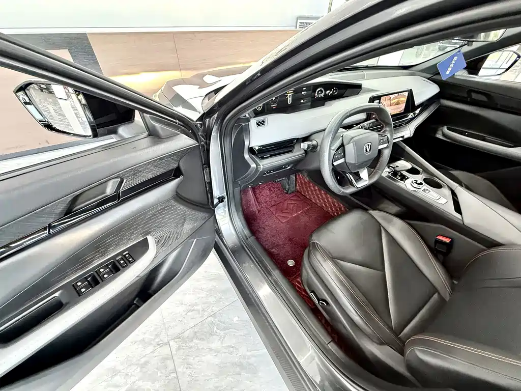 Changan UNI-V — миниатюра 6