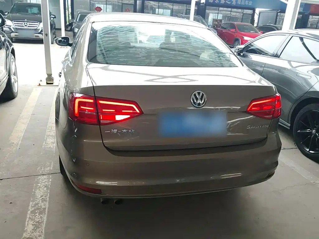 Volkswagen Sagitar — миниатюра 6