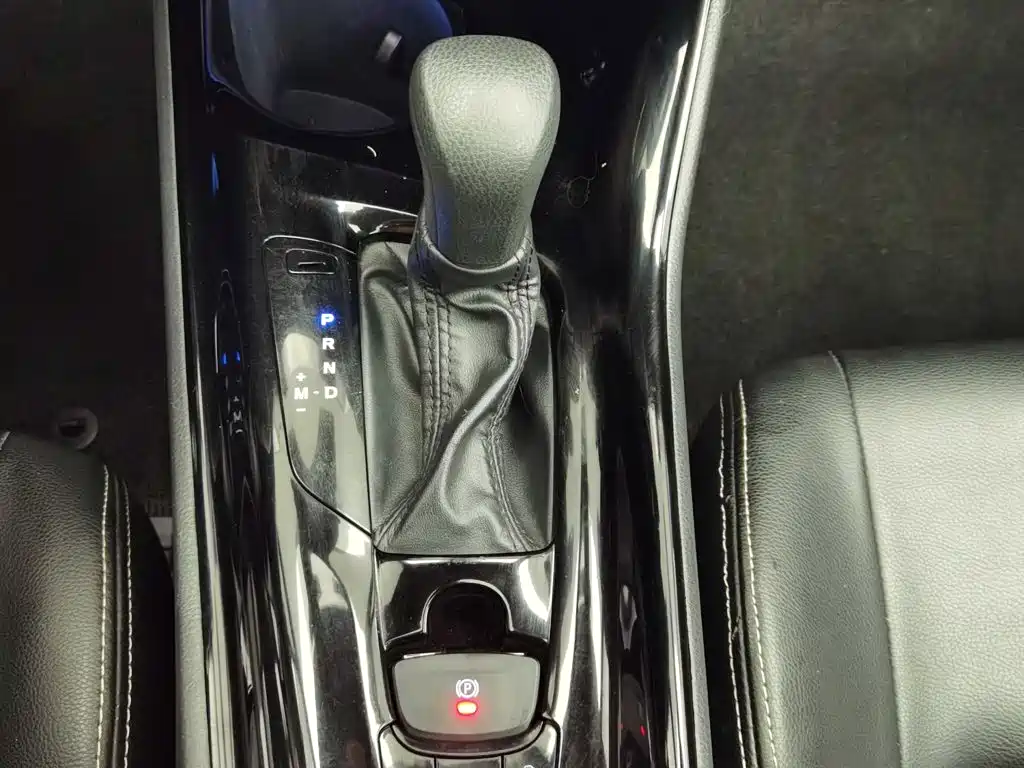 Toyota IZOA — миниатюра 13