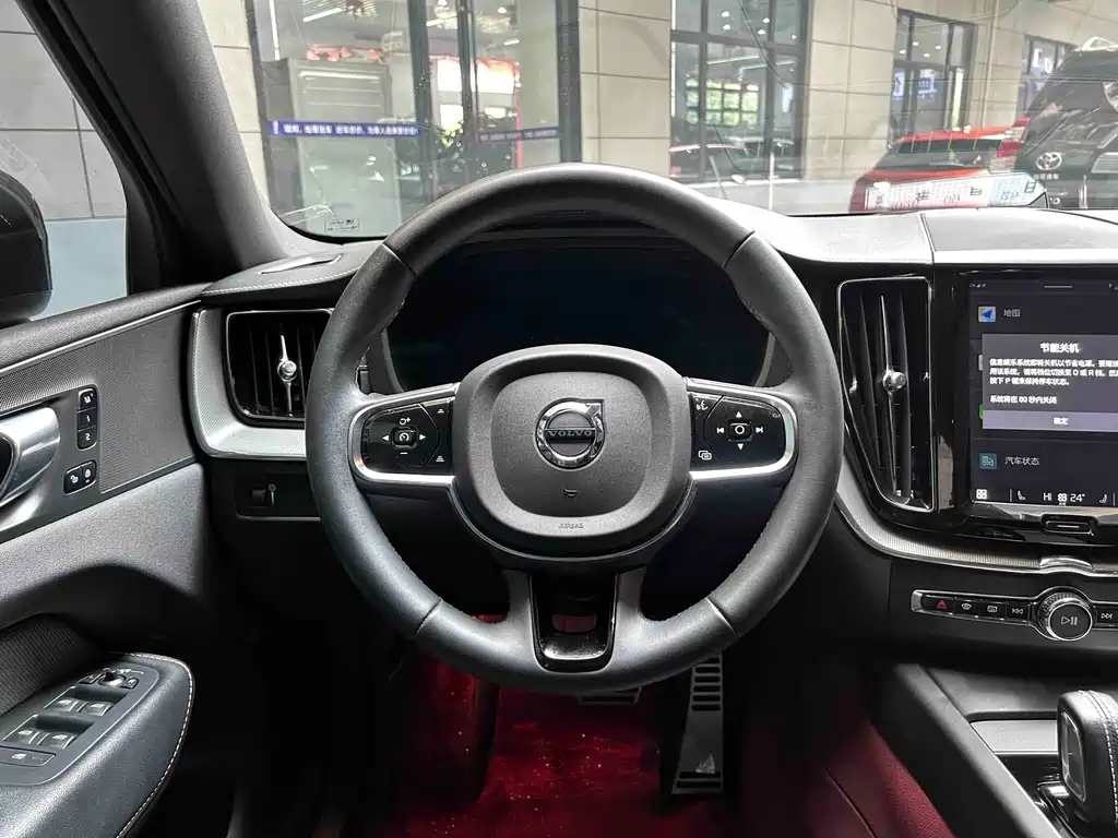 Volvo XC60 — миниатюра 9