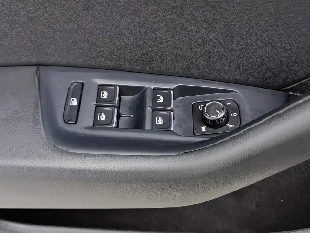 Volkswagen Magotan — миниатюра 9