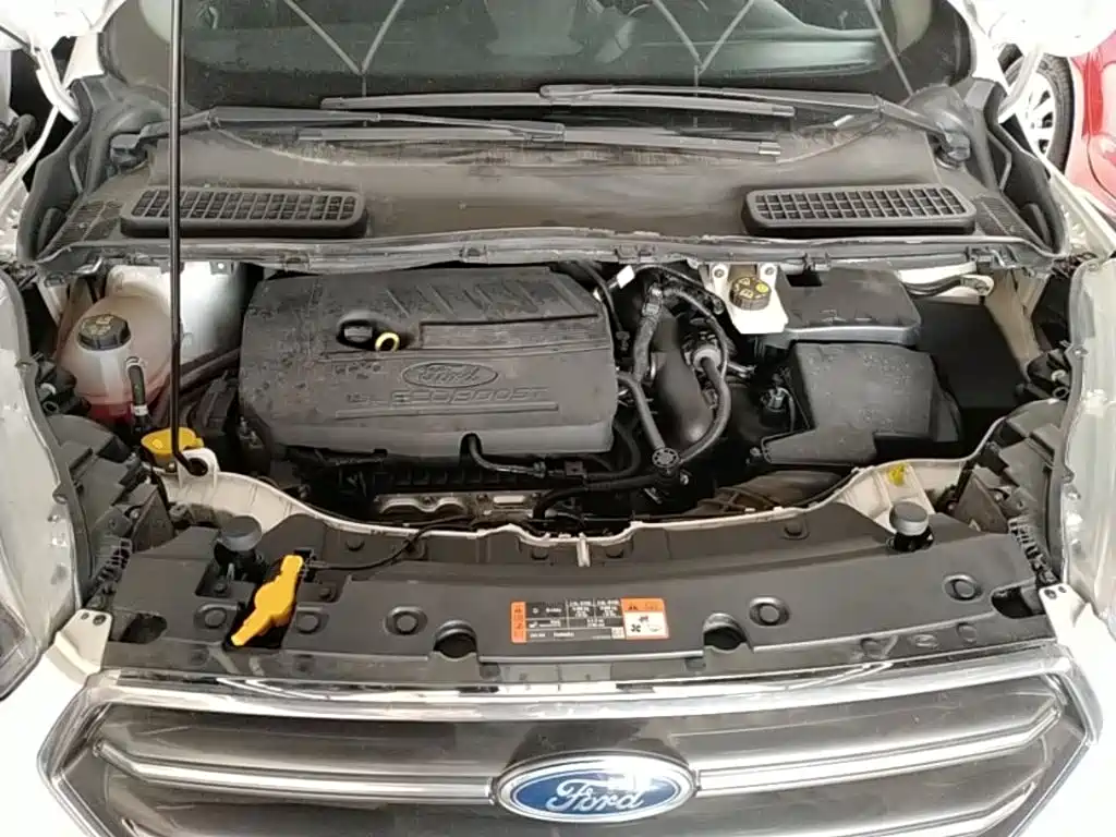 Ford Kuga — миниатюра 20