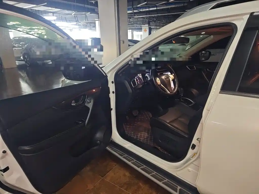 Nissan X-Trail — миниатюра 12