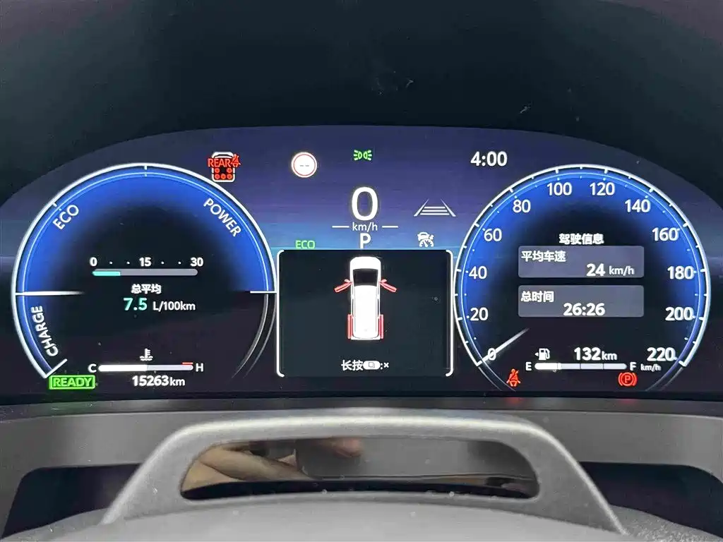 Toyota Alphard — миниатюра 23