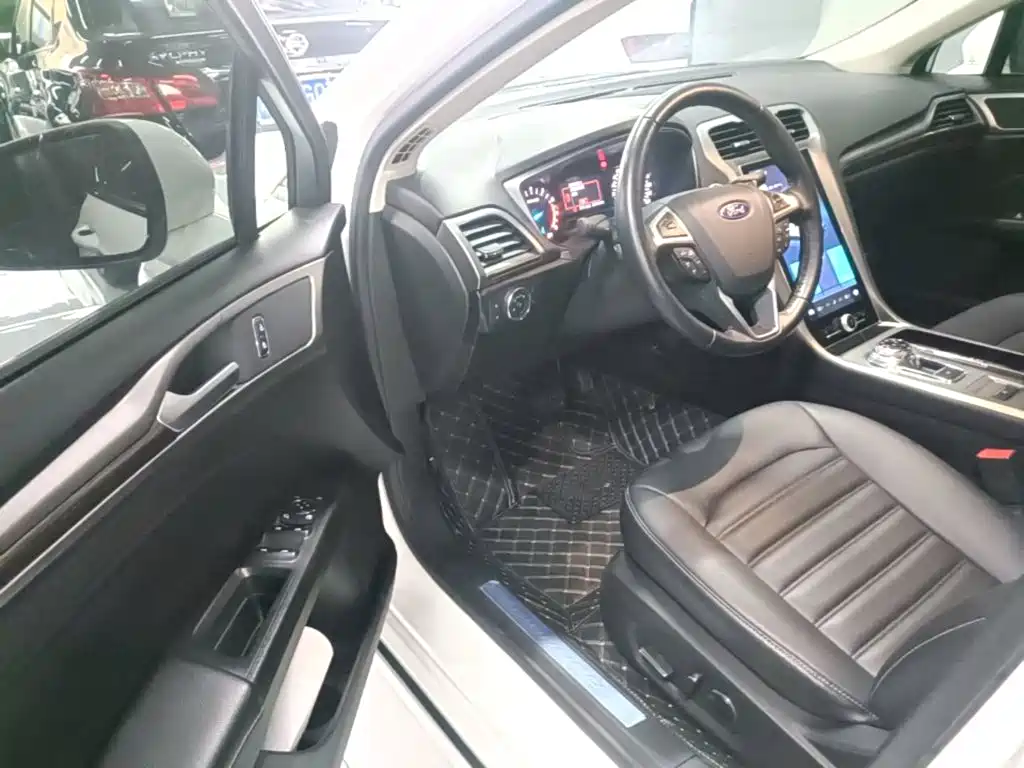 Ford Mondeo — миниатюра 16