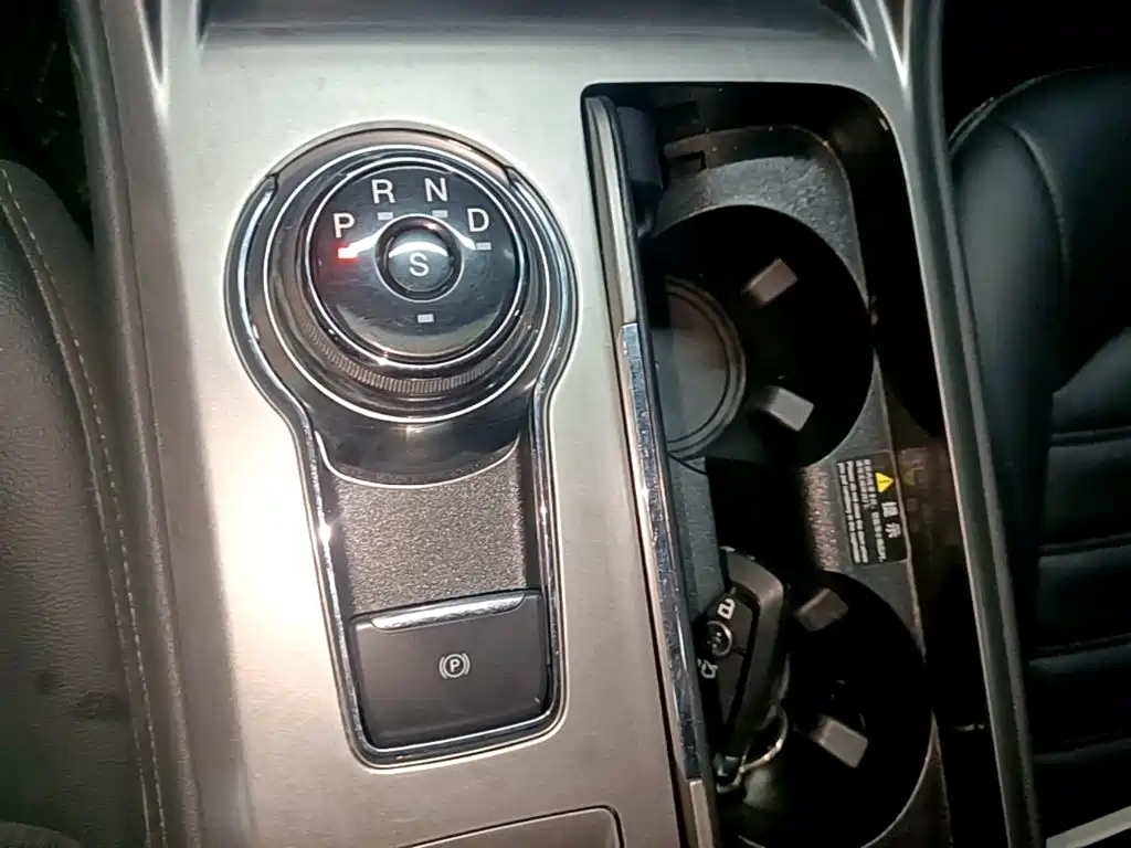 Ford Mondeo — миниатюра 14