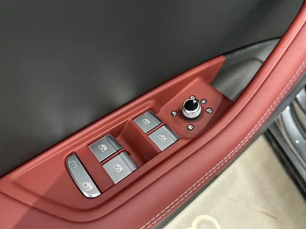 Audi A4L — миниатюра 5