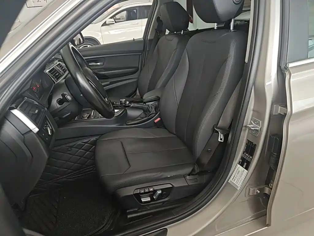 BMW 3 Series — миниатюра 15