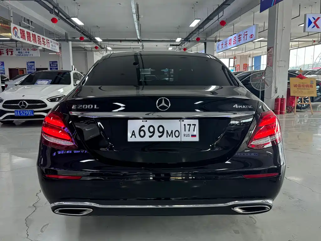 Mercedes-Benz E-Class — миниатюра 6