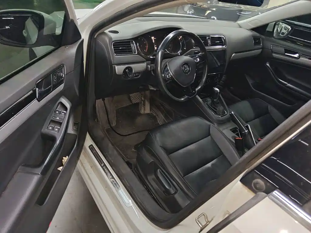 Volkswagen Sagitar — миниатюра 16