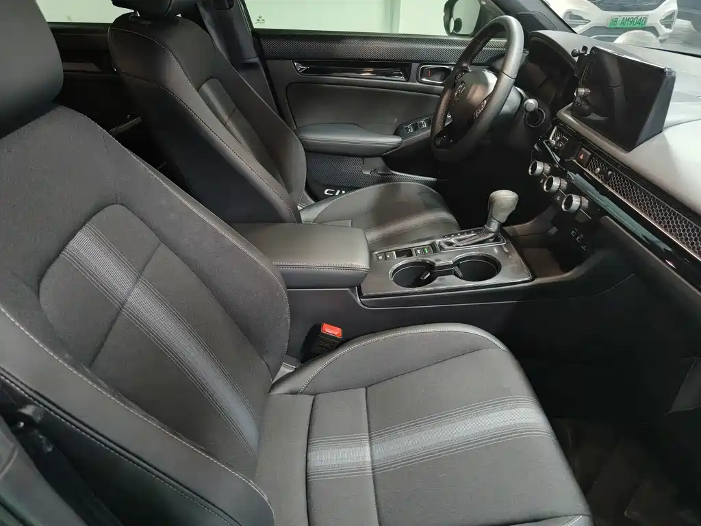 Honda Civic — миниатюра 12