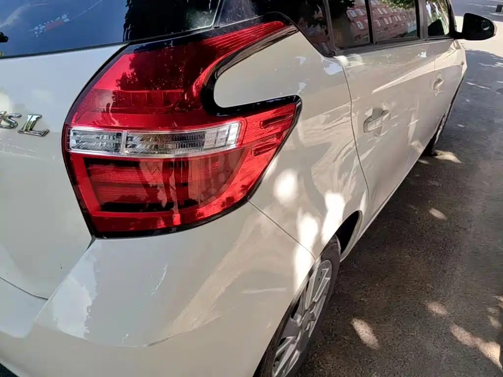 Toyota Yaris L — миниатюра 8