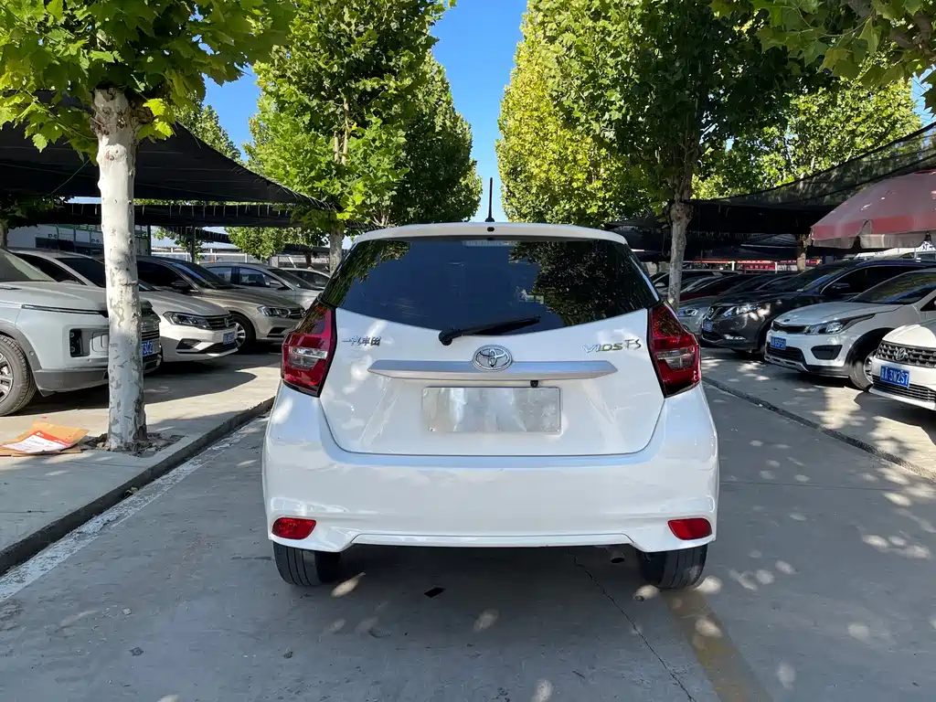 Toyota Vios FS — миниатюра 13