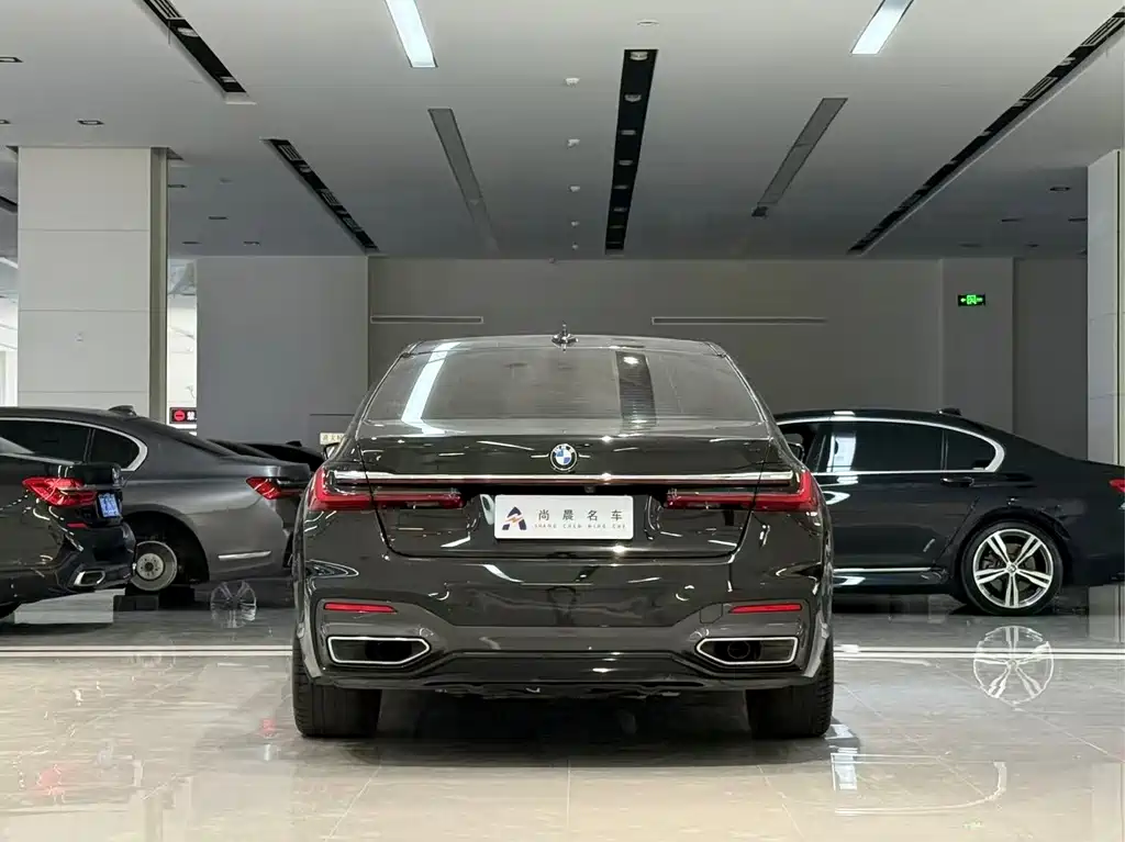 BMW 7 Series — миниатюра 15