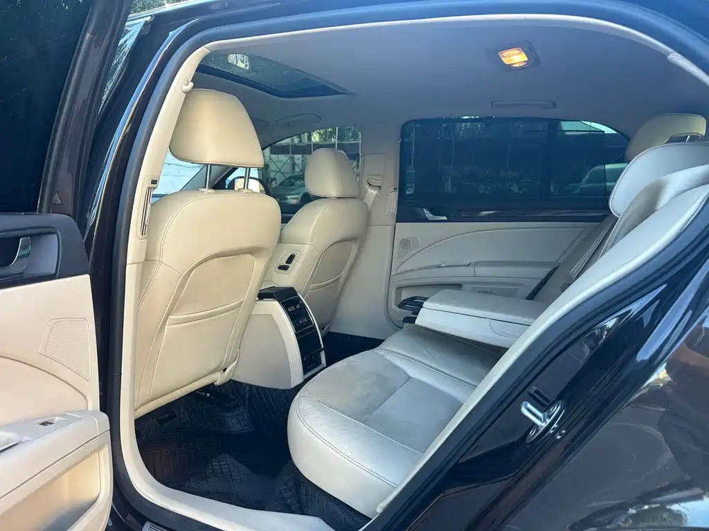 Skoda Superb — миниатюра 14