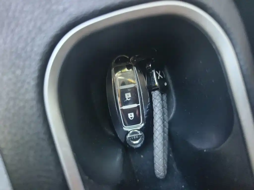 Nissan Tiida — миниатюра 9