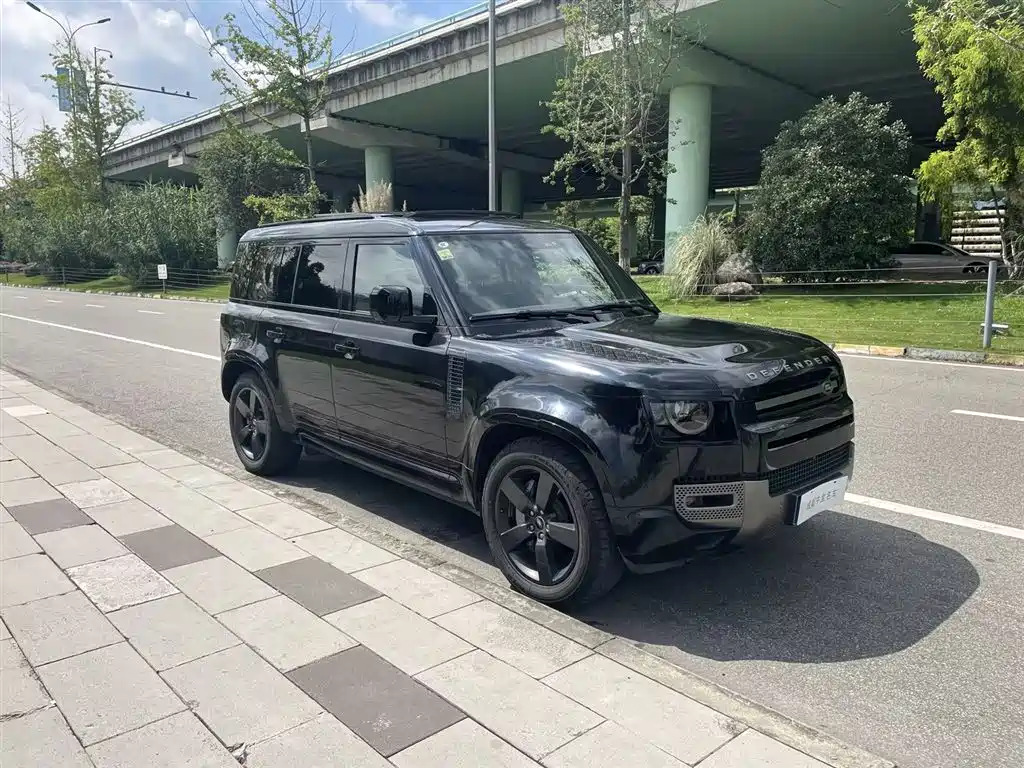 Land Rover Defender — миниатюра 5
