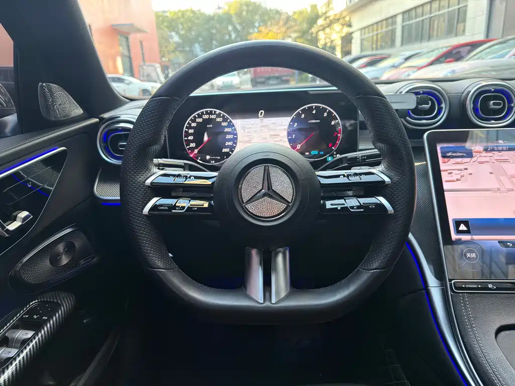 Mercedes-Benz C-Class — миниатюра 9