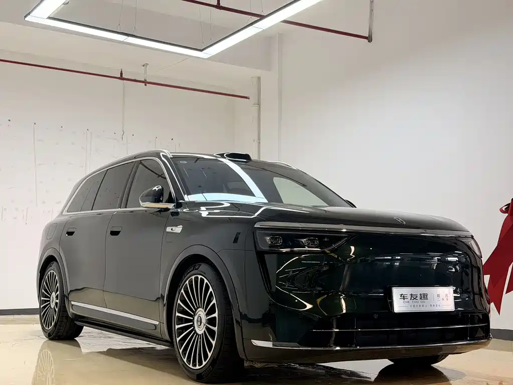 Aito M8 2025 Ultra 53.4kWh 6 мест (192 ）