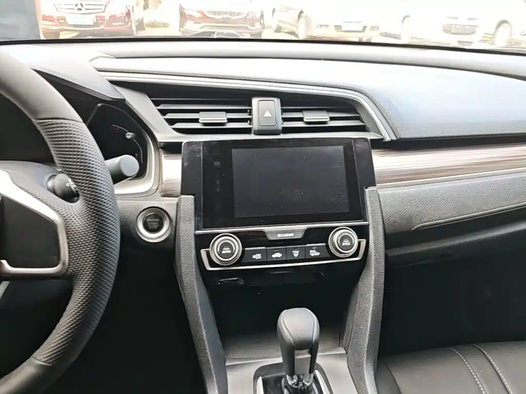 Honda Civic — миниатюра 13