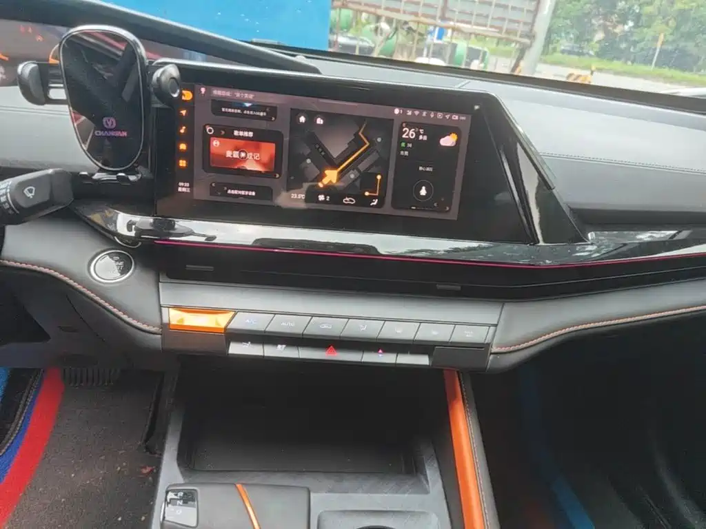 Changan UNI-V — миниатюра 13