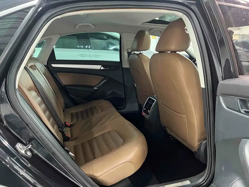 Volkswagen Passat — миниатюра 13